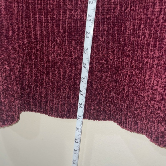 $1 when bundled ⚡️ NWT Velvet Plum V-Neck Sweater - Picture 3 of 14